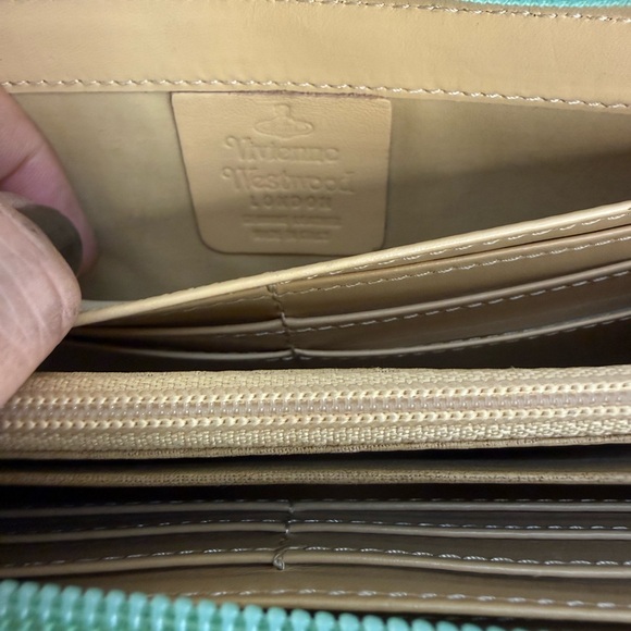 GUC Vivienne Westwood Mint Sea Green Luxury Zipper Wallet - Picture 9 of 12